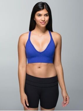 Lululemon Seamlessly Plunge Bra Size 6
Heathered Pigment Blue